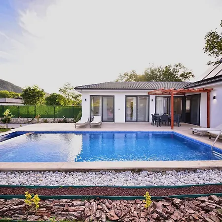 Villa Matisse With In Old Historic Town *